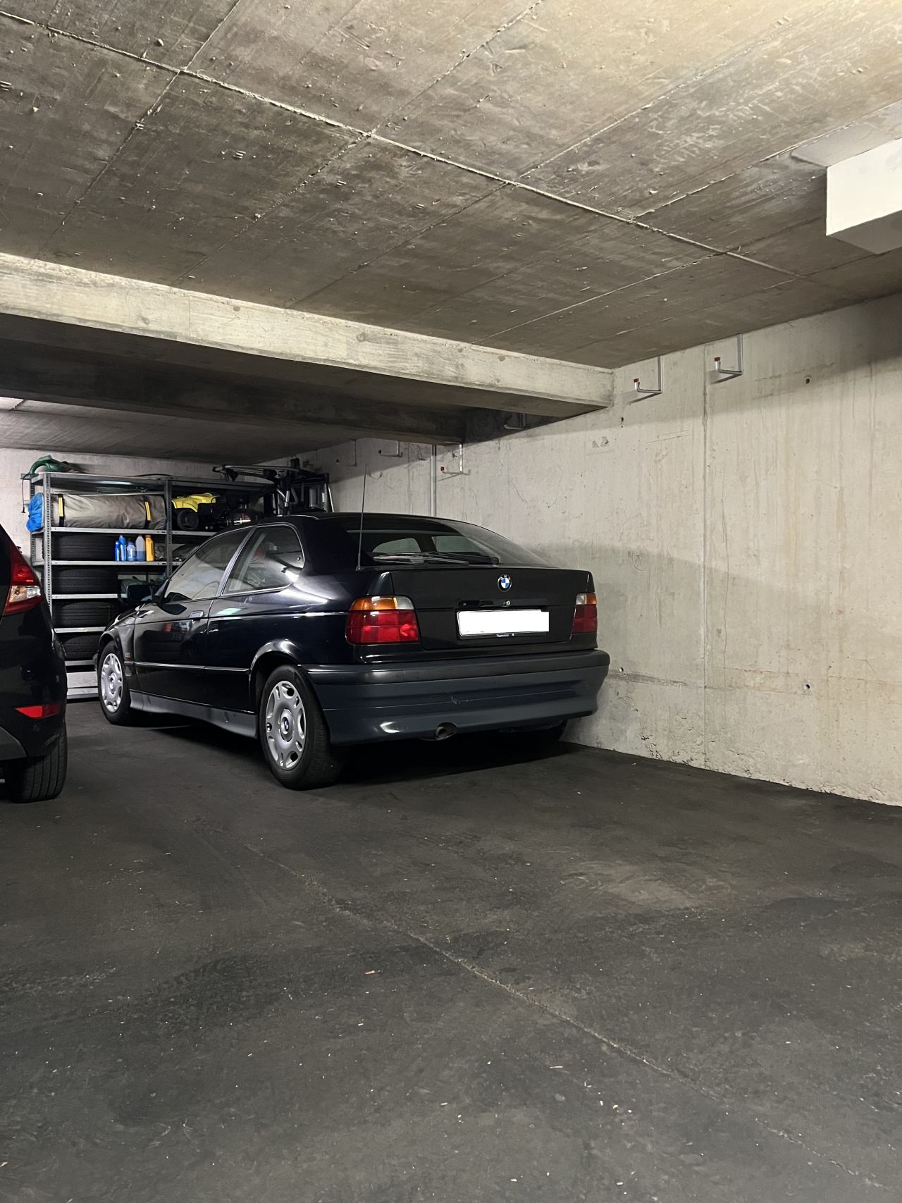 Tiefgaragenstellplatz